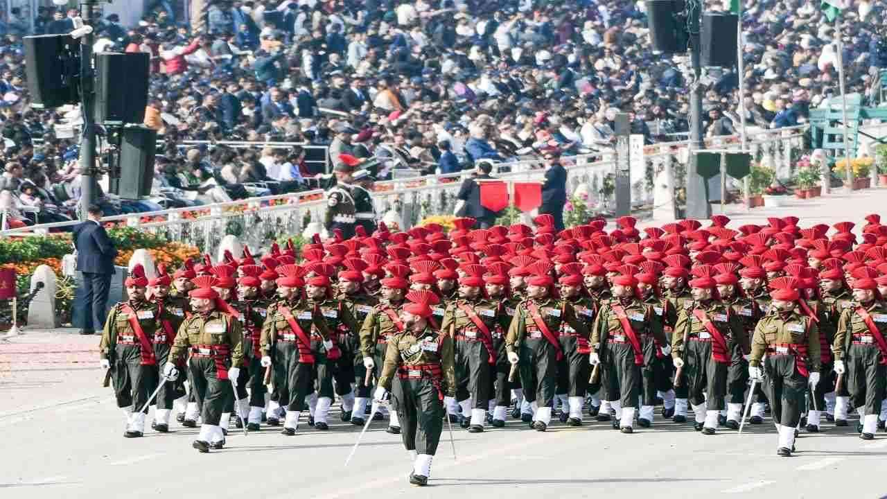 शौर्य का सम्मान: वीरता पुरस्कार विजेताओं को रेलवे में आजीवन मुफ्त यात्रा...