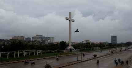 कराची में सड़कों पर उतरे लोग, जबरन शादी और धर्मांतरण के खिलाफ उठाई आवाज...