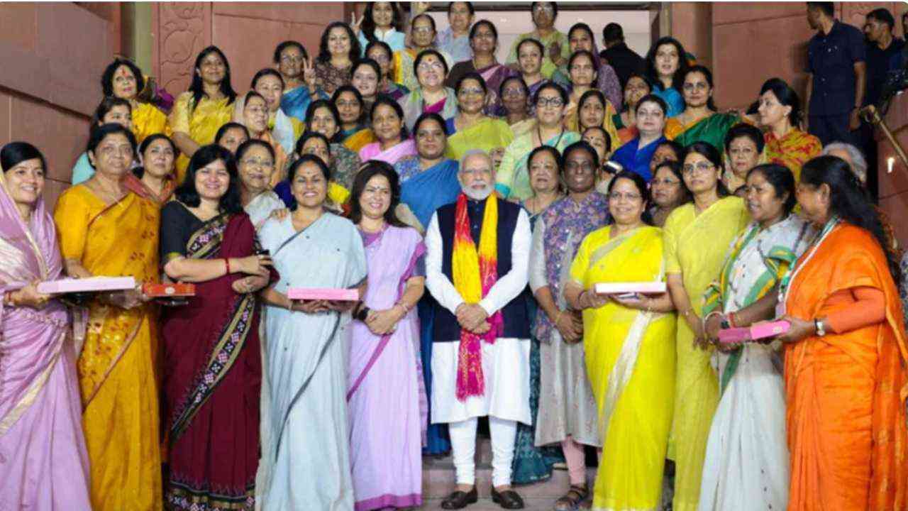 महिला आरक्षण विवाद: केंद्र ने जारी किए 14 सवालों के जवाब, विपक्ष के आरोपों को किया खारिज...