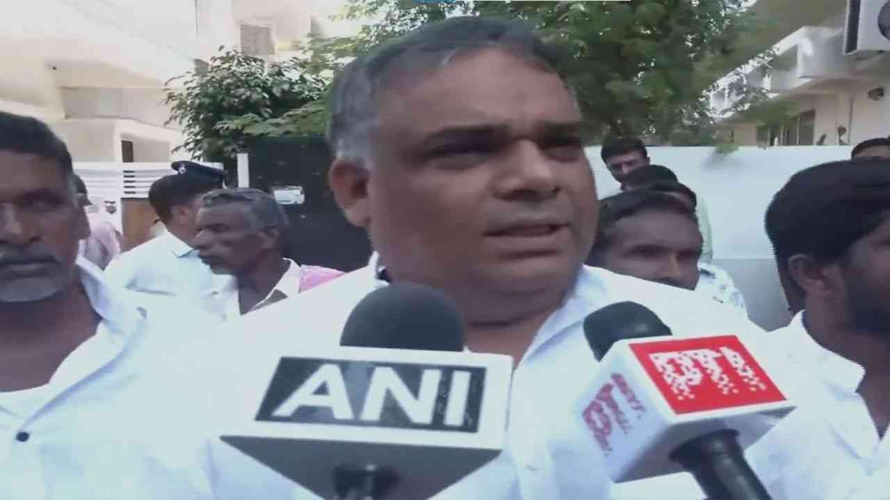 कर्नाटक: "डीके शिवकुमार ही बनेंगे मुख्यमंत्री", CLP बैठक से पहले कांग्रेस विधायक का बड़ा दावा