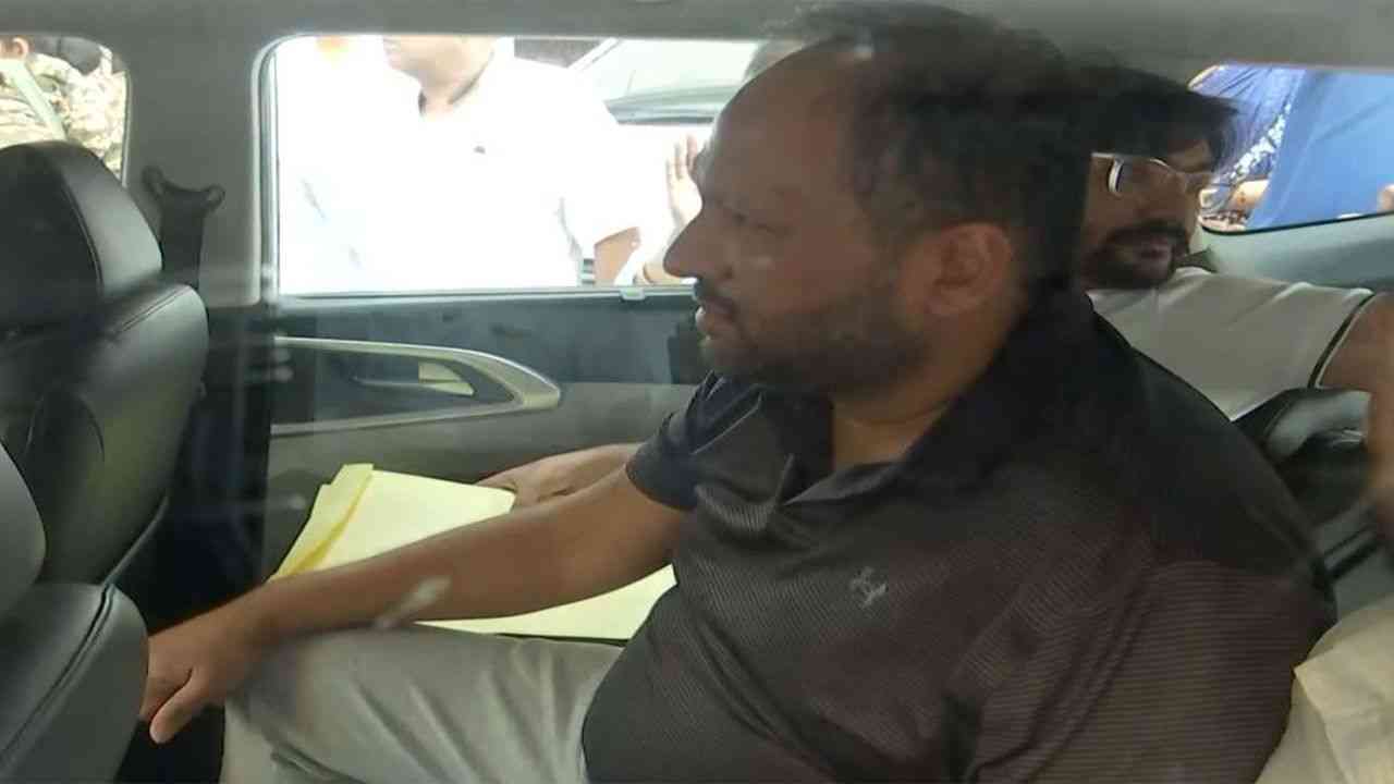 ED ने AAP नेता दीपक सिंगला को किया गिरफ्तार, हवाला और बैंक फ्रॉड केस में कार्रवाई