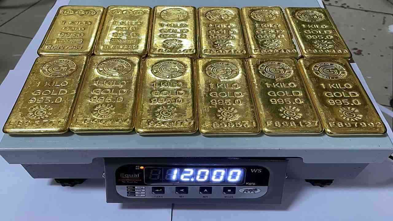 2026 में 1.8 लाख रुपये तक पहुंच सकता है सोना: रिपोर्ट