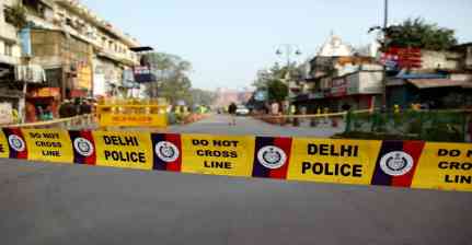 दिल्ली के गोविंदपुरी में मां-बेटे की चाकू मारकर हत्या