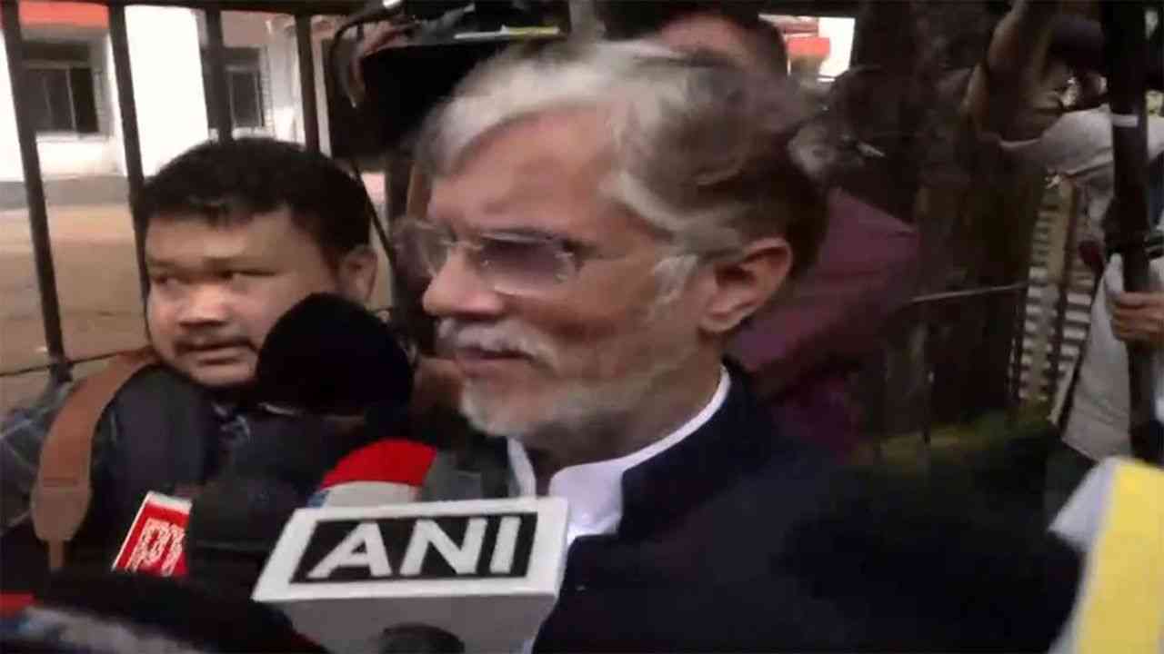 पासपोर्ट विवाद में गुवाहाटी क्राइम ब्रांच पहुंचे पवन खेड़ा