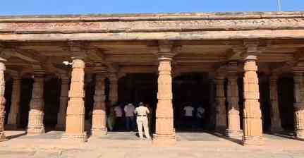 मध्य प्रदेश हाईकोर्ट के फैसले के बाद भोजशाला में पूजा शुरू