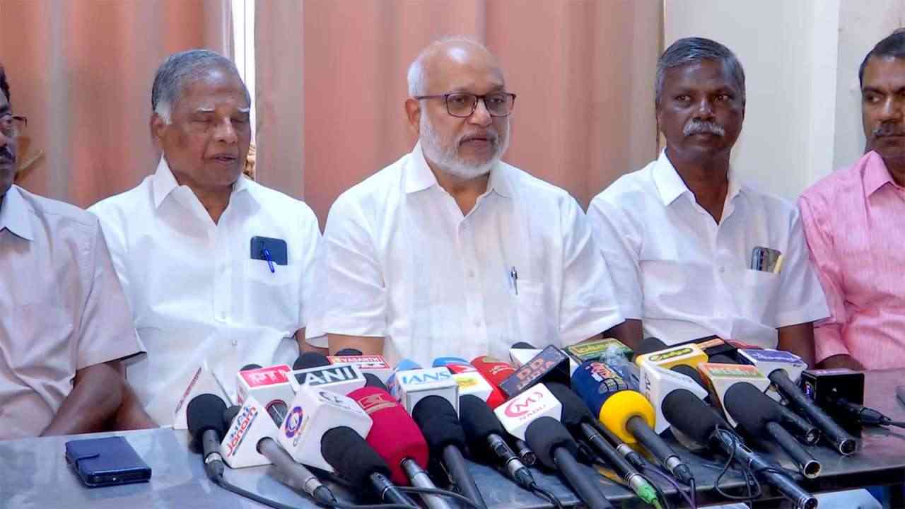 'लोक भवन में नहीं, विधानसभा में साबित होता है बहुमत', CPI(M) ने राज्यपाल पर उठाए सवाल