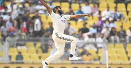 जसप्रीत बुमराह नंबर-1 पर कायम, यशस्वी जायसवाल और शुभमन गिल ICC टेस्ट रैंकिंग के टॉप-10 में।