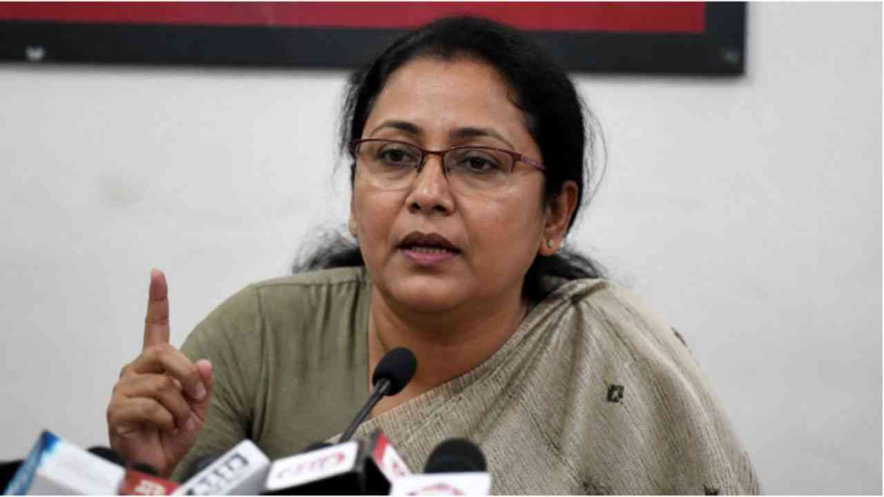 तमिलनाडु: "राज्यपाल BJP के इशारे पर काम कर रहे हैं": सुभाषिनी अली ने सरकार गठन पर उठाए सवाल