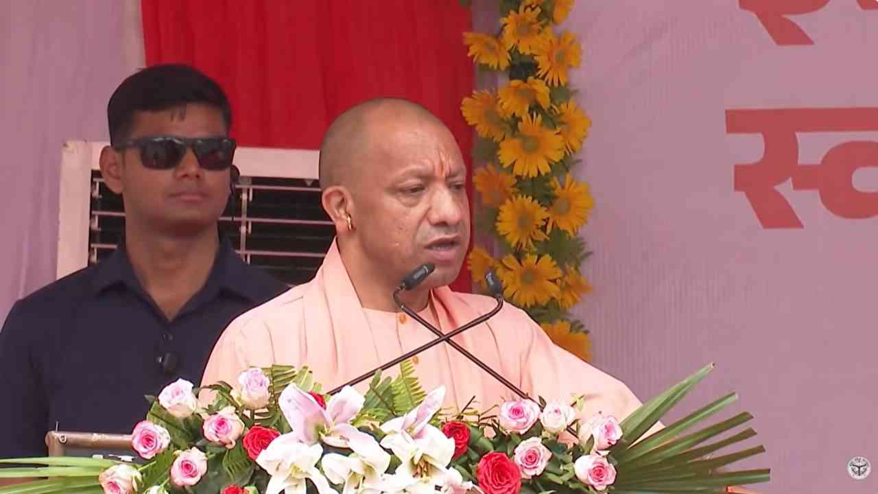 CM योगी ने गोरखपुर को दी ₹70 करोड़ की सौगात, 2-लेन सड़क परियोजना का लोकार्पण