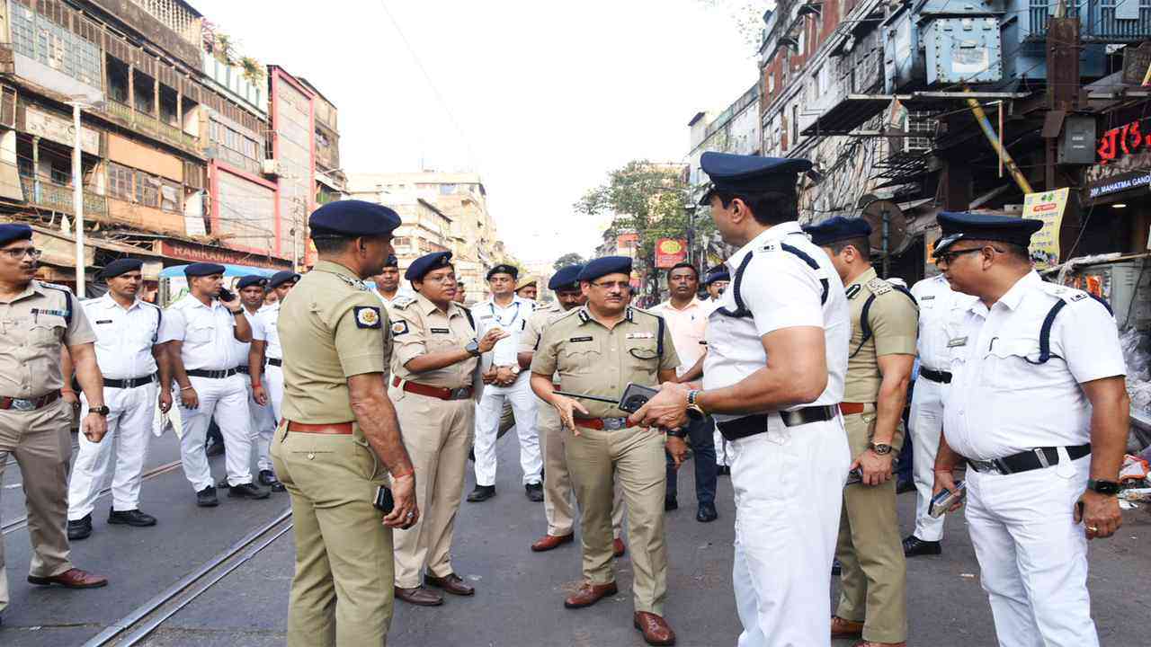 कोलकाता में 70 लाख की कथित रंगदारी मामले में वार्ड 134 के पार्षद गिरफ्तार...