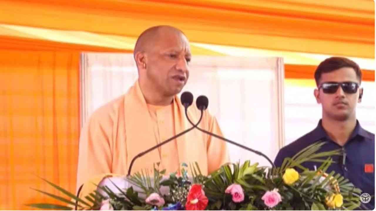 फिरोजाबाद: सीएम योगी ने ₹658 करोड़ से अधिक की 81 परियोजनाओं का किया लोकार्पण-शिलान्यास
