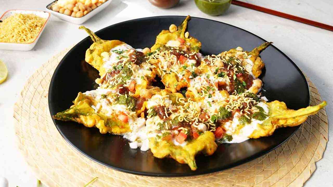 घर पर बनाएं दिल्ली की मशहूर पालक पत्ता चाट, हर बाइट में मिलेगा चटपटा स्वाद