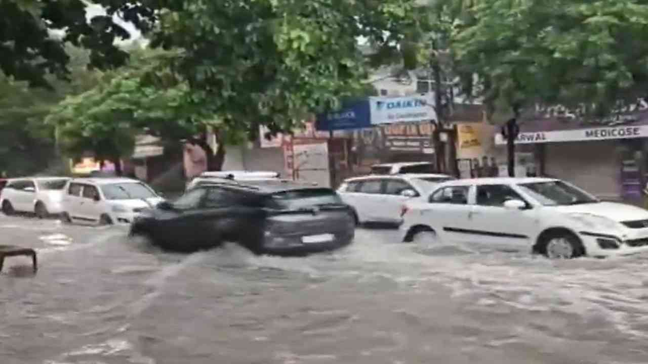 Heavy Monsoon Rain Hits Delhi-NCR; CM Gupta Orders High Alert