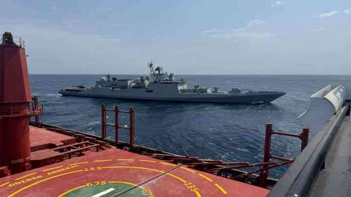 Indian Navy Prevents Piracy Attempt on Commercial Vessel in Gulf of Aden