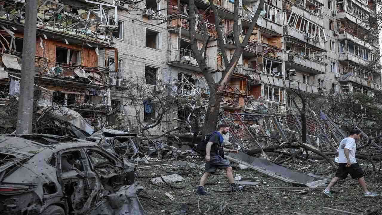 At Least 13 Killed, More Than 85 Injured in Overnight Russian Attacks on Ukraine