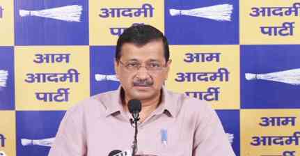 E20 पेट्रोल पर बढ़ा विवाद: केजरीवाल ने ऑटो कंपनियों से पूछा- नुकसान हुआ तो कौन देगा मुआवजा?