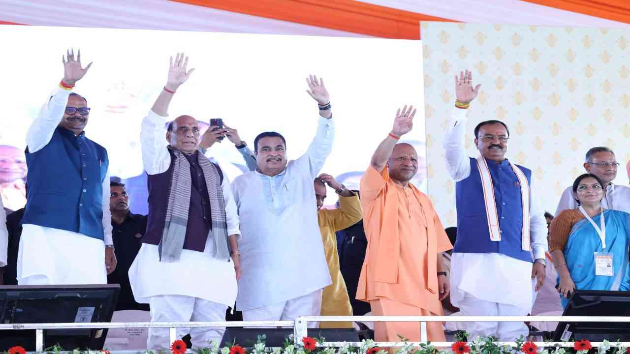 योगी सरकार में एक और मील का पत्थर, 45 मिनट में लखनऊ से कानपुर