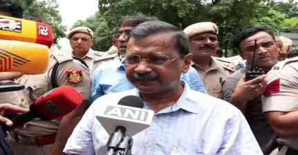 E20 पेट्रोल के खिलाफ केजरीवाल का प्रदर्शन, PM मोदी से बोले- अमेरिका से एथनॉल खरीदना बंद करें