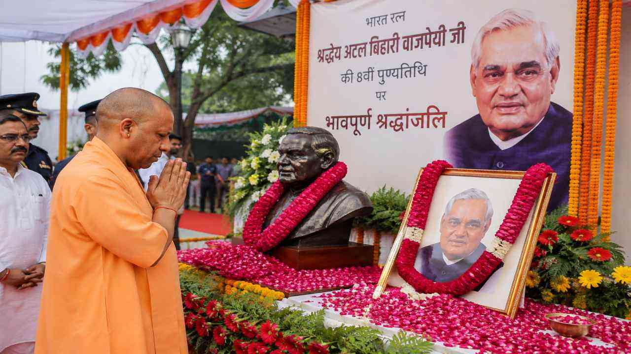सहज-सरल, लेकिन इरादों के ‘अटल’ थे पूर्व प्रधानमंत्रीः मुख्यमंत्री