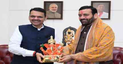 हरियाणा-महाराष्ट्र मिलकर बनाएंगे शौर्य स्मारक, सीएम सैनी ने फडणवीस से की मुलाकात