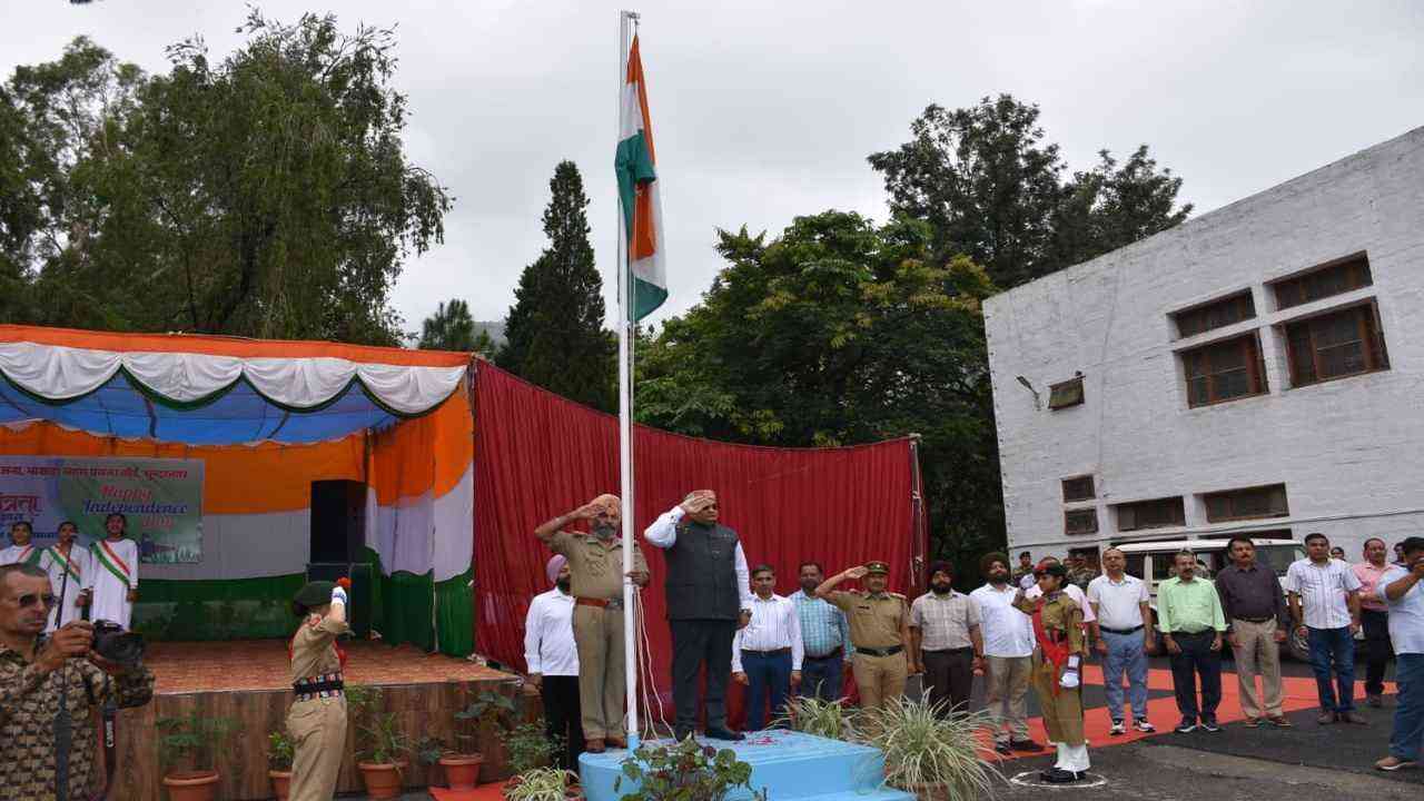 80वें स्वतंत्रता दिवस पर बीबीएमबी के मुख्य अभियंता बिजेंद्र सिंह नारा का राष्ट्र निर्माण और जल-संरक्षण पर जोर