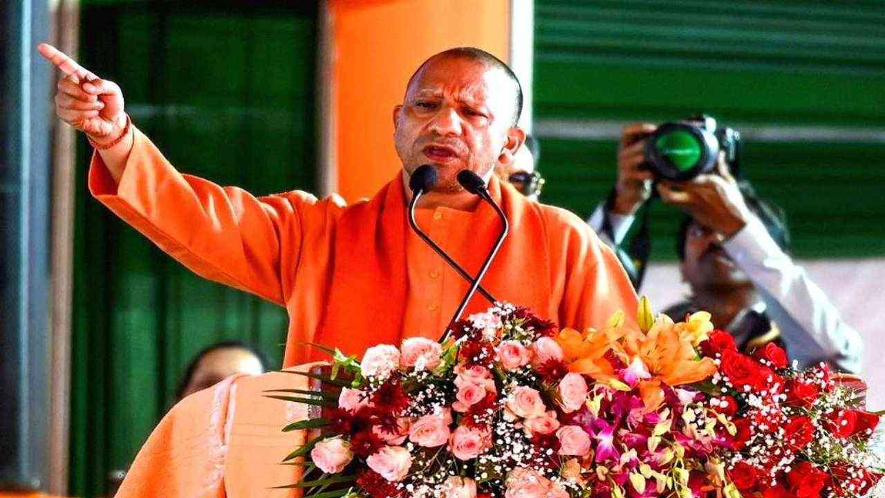 50-50 किलो राहत सामग्री दे रही सरकार, 500 ग्राम राहत नहीं पहुंचा पाती थी सपा: मुख्यमंत्री