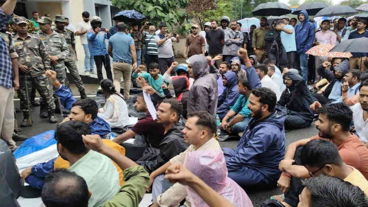 सालों की मेहनत, फिर नौकरी पर संकट: हाईकोर्ट की राहत के बाद दफ्तर लौटे JSSC-CGL उम्मीदवार