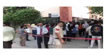 NEET PG 2026 परीक्षा शुरू, देशभर में 2.73 लाख से अधिक उम्मीदवार दे रहे मेडिकल प्रवेश परीक्षा