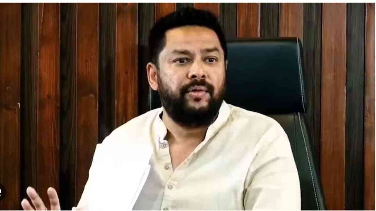 Demanding B Nagendra's resignation, Karnataka BJP looks to "lay siege" to Vidhan Soudha as party holds massive protest at Freedom Park
