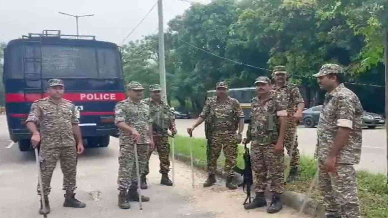 Punjab Bandh: Markets Shut in Amritsar, Traffic Disrupted in Mohali Amid Tight Security