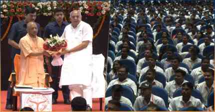 लखनऊ में 3,572 युवाओं को नियुक्ति पत्र, प्राविधिक सहायक और मंडी सचिवों को मिली नई जिम्मेदारी