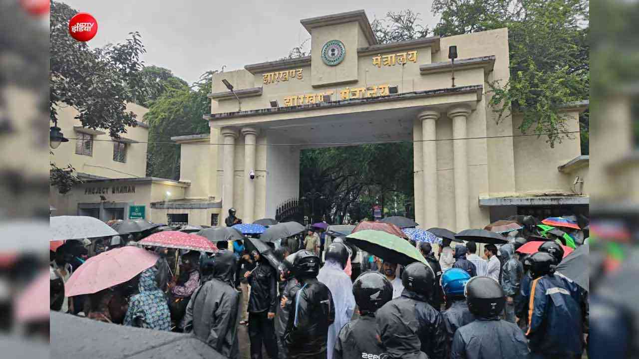 JSSC-CGL परीक्षा रद्द होने पर बवाल, क्वालिफाइड अभ्यर्थियों ने दी कोर्ट जाने की चेतावनी