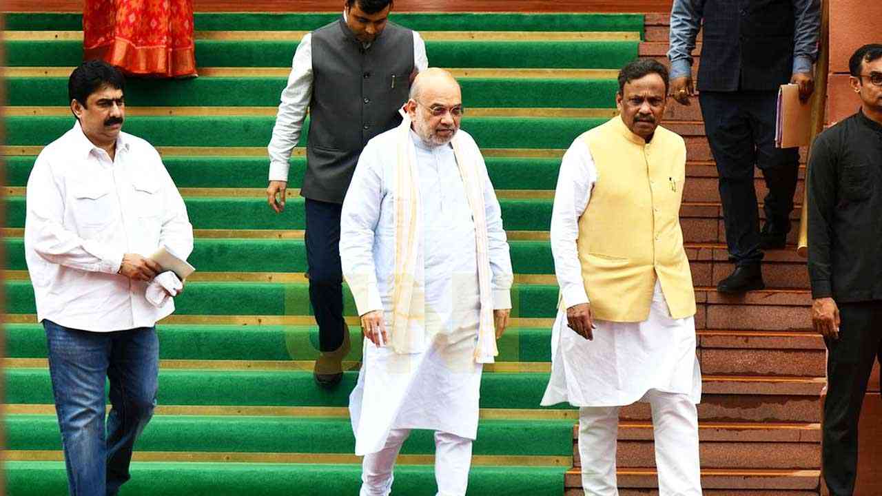 UP Election 2027: विनोद तावड़े के सामने सपा के PDA की चुनौती, BJP की क्या होगी रणनीति?