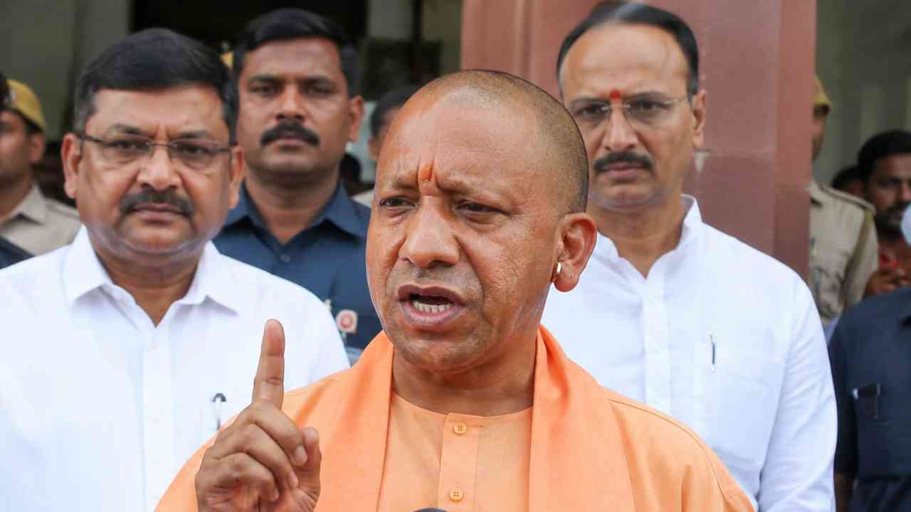 जिस पार्टी का मुख्य उद्देश्य 'हल्ला बोल' हो, वह लोकतांत्रिक कैसे कही जा सकती है: सीएम योगी