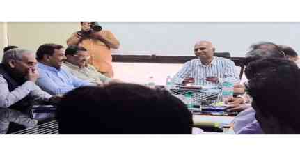 Maharashtra Congress delegation meets state Chief Electoral Officer over SIR issues