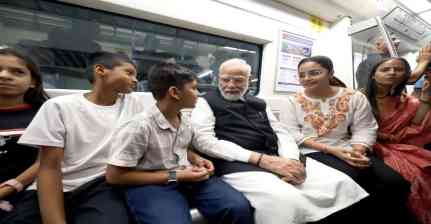 PM Modi shares glimpses of his metro journey to SRCC program