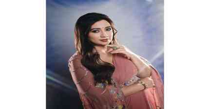Shreya Ghoshal drops her new single 'Bairi Piya'