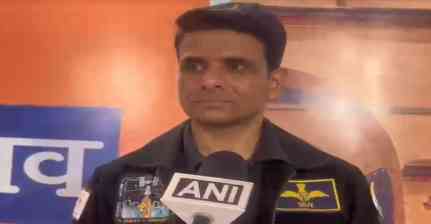 Astronaut Shubhanshu Shukla visits Lucknow University for Gomti Book Festival; encourages students to shape India's space future