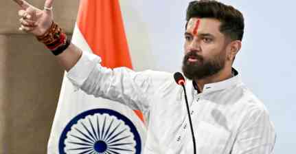 Election Commission Row: चिराग पासवान बोले- ‘मैं EC का बचाव नहीं करूंगा’, ज्ञानेश कुमार से कहा- जनता के मन में संदेह नहीं होना चाहिए