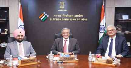 Election Commission: दो चुनाव आयुक्तों की 14 आपत्तियों की रिपोर्ट से मचा सियासी घमासान, CEC ज्ञानेश कुमार पर उठे सवाल