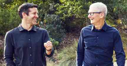Apple में आज से नया युग! Tim Cook की जगह John Ternus बने CEO, जानें कितनी थी Cook की Salary