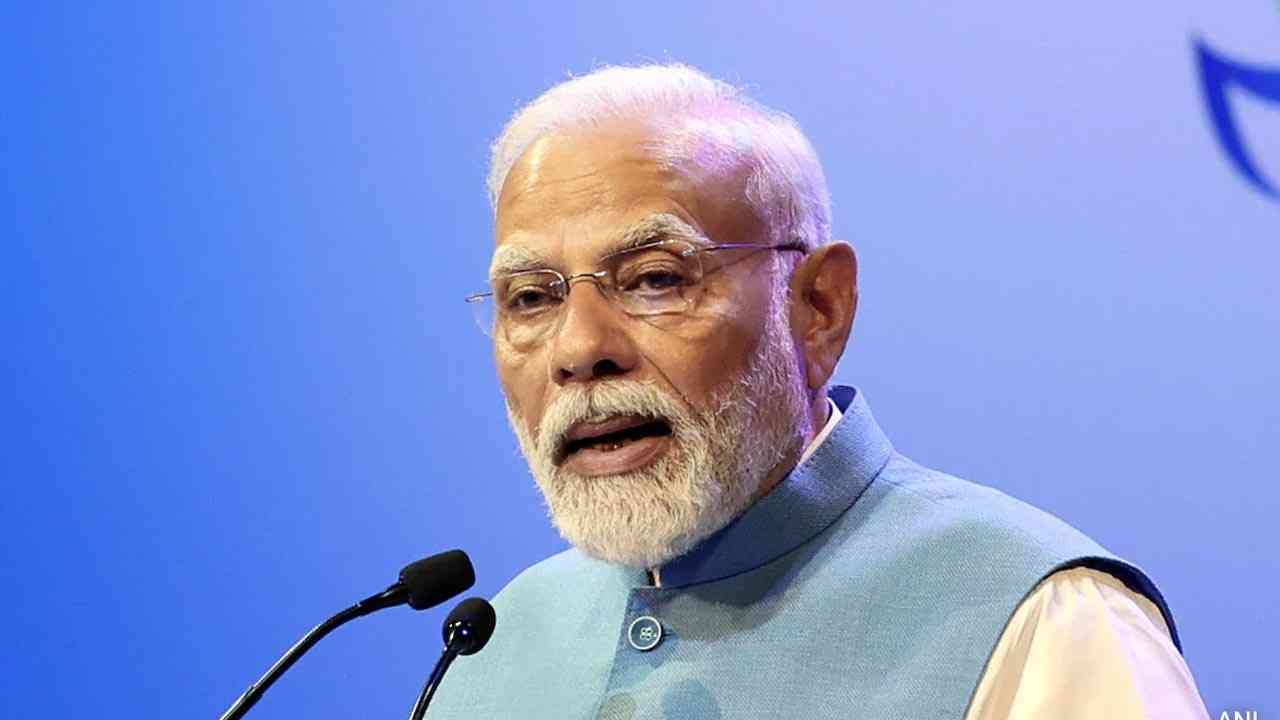 PM मोदी के मुंबई कार्यक्रम से पहले NMACC में हड़कंप, फर्जी PMO ID और बंदूक के साथ दो हिरासत में