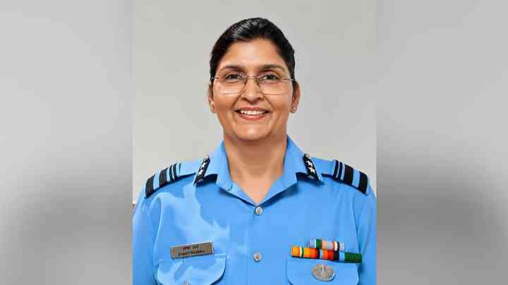 IAF में इतिहास रचने वाली शक्ति शर्मा कौन हैं? 30 साल की सेवा के बाद बनीं पहली महिला एयर वाइस मार्शल