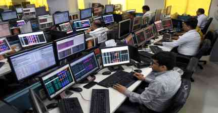 Bank lending rises as corporate bond fundraising falls amid higher yields: Finance Ministry