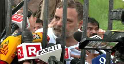 चुनाव आयोग के खिलाफ प्रदर्शन जारी रखेंगे राहुल गांधी, बोले- ‘पुलिस को दिक्कत है तो दूसरी जगह दें’