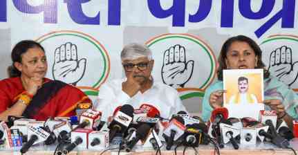 UP Voter List Controversy: EPIC नंबर वही, नाम बदले? कांग्रेस ने चुनाव आयोग से मांगी जांच