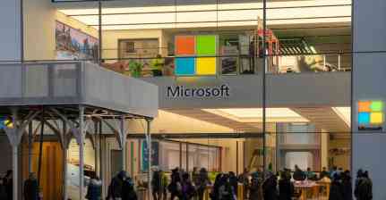Microsoft Buyout Offer: 60 हजार कर्मचारियों को नौकरी छोड़ने का विकल्प, सैलरी से लेकर स्टॉक तक मिलेंगे फायदे